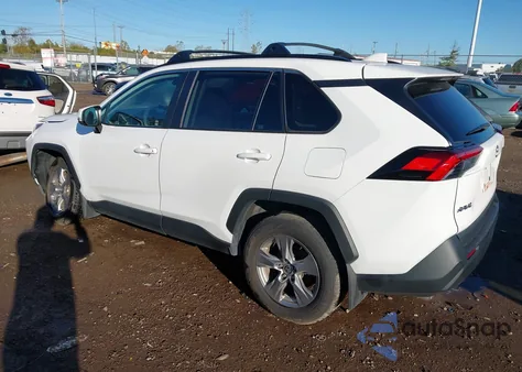 2023 Toyota Rav4 Xle z USA, uszkodzony, nr VIN 2T3P1RFV8PW404964